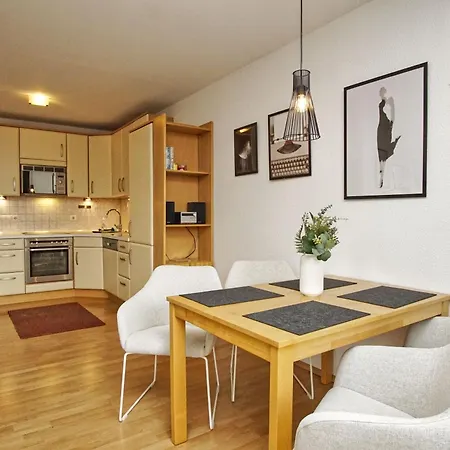Bolte 18 Strandnah Und Mit Terrasse Apartment Glowe
